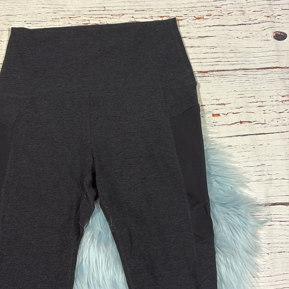 Beyond Yoga Darkest Night Mesh with It Spacedye Pocket Leggings - Picture 7 of 10